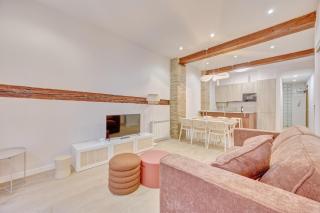Tothom by Clabao - Pamplona - 9