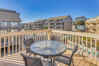 Walk to Ocean Pool-View Condo in Myrtle Beach! - Myrtle Beach - 8