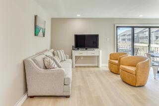 Walk to Ocean Pool-View Condo in Myrtle Beach! - Myrtle Beach - 7