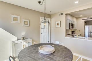 Walk to Ocean Pool-View Condo in Myrtle Beach! - Myrtle Beach - 4