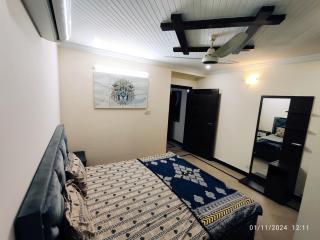 Family Place 2-BEDROOMS APARTMENT! - Islamabad - 1