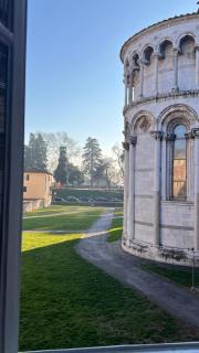 La Cattedrale dalla finestra - Lucca - 9