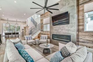 Crossett Coastal Cottage - 2