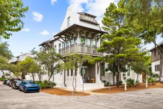 Moonstruck Cottage and Carriage House - Rosemary Beach - 8
