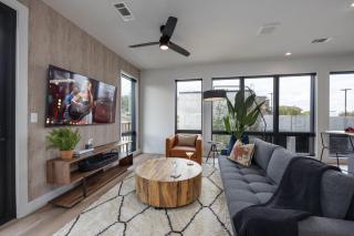 Cowboy Condo - Odyssey - Heart of Midtown - Nashville - 2