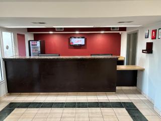 HomeTowne Studios by Red Roof Hagerstown - Williamsport, MD - Williamsport - 8