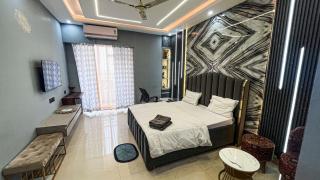 Avatar Luxury Studio Apartment - Ghaziabad - 6
