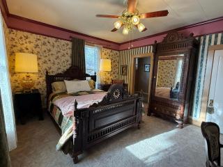 Roseberry House Bed and Breakfast - Susanville - 6