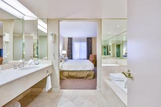 Cozy Jacuzzi Suite Close to Ski Hill - Shanty Bay - 7