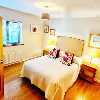 Garden Apartment at Dalys House - 8