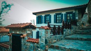 Domatia Stone Hotel - 9