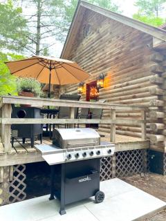 Stylish Forest Lodge with Large Hot Tub, Firepit and Fireplace minutes to Gore Mountain - North Creek - 5