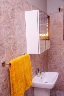 Lovely 3 bedroom Villa - 5