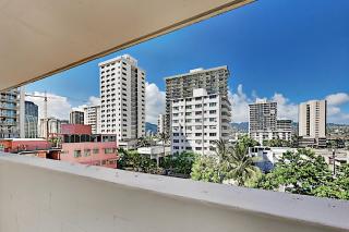 Breezy Kuhio Village Studio - 3