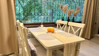 The apartment is 2 km from the airport - 2