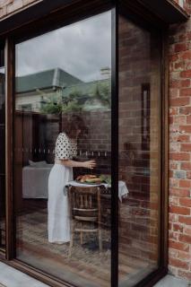 Braithwaite Hobart - Chic Retreat with Outdoor Bath - Hobart - 3