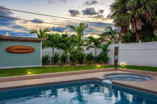 TIKI BLUE TWO-Fun For Big Groups-Walk to Beach, Hot Tub, Heated Pool - Cocoa Beach - 6
