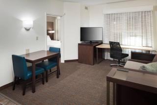 Residence Inn Kansas City Country Club Plaza - Kansas City - 1