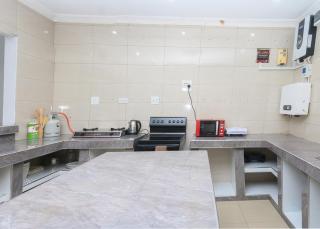 The Royal Comfort Home - Livingstone - 9