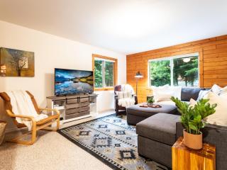 Jagged Mountain Retreat - Glacier - 7