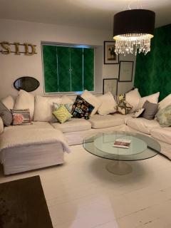 Town and country - 8