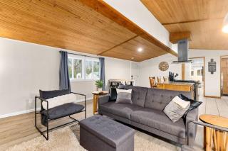 Comfort Cabin - 2BD Family Getaway in Creve Coeur - - 4