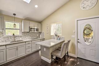 Bay Area Vacation Rental 4 Mi to Stanford! - 2