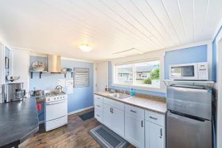 Beachside Bungalow #6 - 5