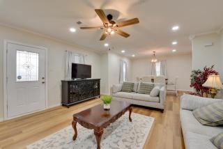 Walking Distance to Casino Home in Westlake! - Westlake - 7