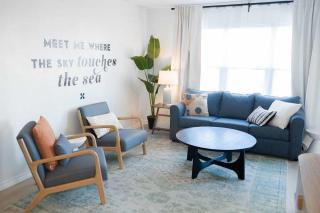 1st Floor 1 Bedroom Condo near Beach w Pool - 9