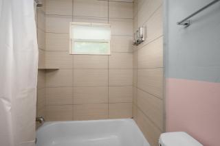 Chic & Cozy 1BR Apt with Free Parking & King Bed - 1