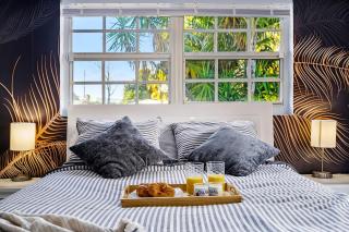 Las Olas Fort Lauderdale Getaway Pool, BBQ, Mini Golf & Game Room - 8