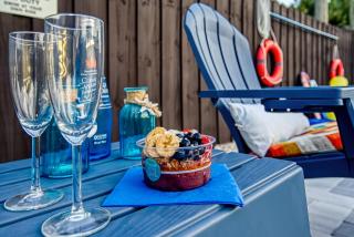 10min to Beach Stylish Villa Sleeps 12 with Pool, Game Room & Mini Golf - Fort Lauderdale - 6