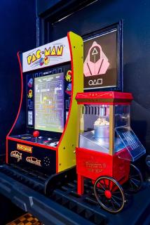 Las Olas Fort Lauderdale Getaway Pool, BBQ, Mini Golf & Game Room - 6