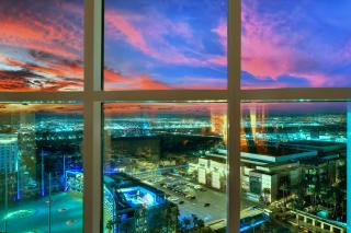 Kintsugi Retreat-Condo-StripView-No Resort Fee - Las Vegas - 1