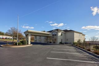 Lititz Pointe Inn and Suites - Lititz - 0
