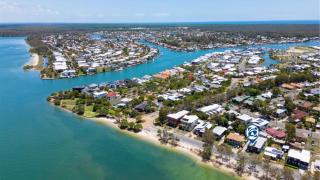 'bribie Beach Apartment' - 6