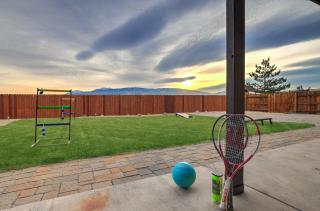 Furnished Home Away From Home - Reno - 4