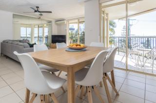 Bayview Beach Holiday Apartments - Gold Coast - 3