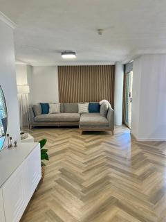 Bayview Beach Holiday Apartments - 2