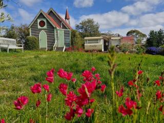 Romantic Stay by Historic Church on Wine Route - - 0