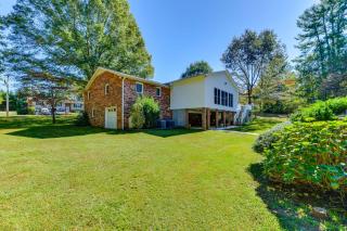 1 Mi to Dtwn Home with Fire Pit and Deck in Hudson! - 0