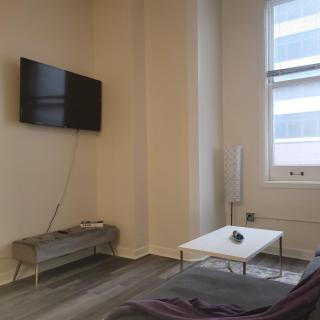 FREE PARKING! Downtown King Suite Lucas Oil- Conv Center Skywalk#1 - Indianápolis - 3