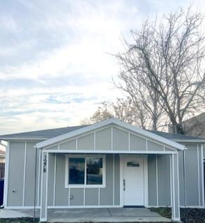 Newly Remodeled Luxury Ski and Relax Retreat - Midvale - 8