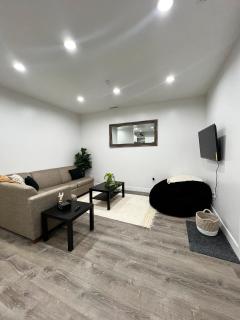 Newly Remodeled Luxury Ski and Relax Retreat - Midvale - 5