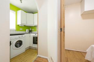 Glenville Apartment - 3