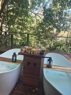 Romantic Getaway - 2 luxe outdoor baths - Mount Macedon - 3