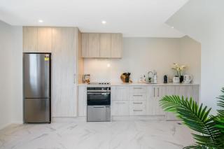Your Home for Night or a Month - Lower Hutt - 9