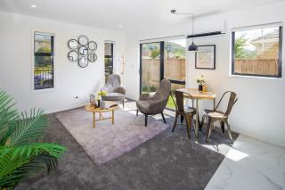 Your Home for Night or a Month - Lower Hutt - 2