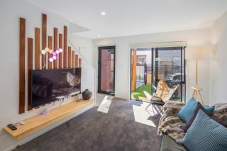 It's Gettin' HUT in Here - Lower Hutt - 5